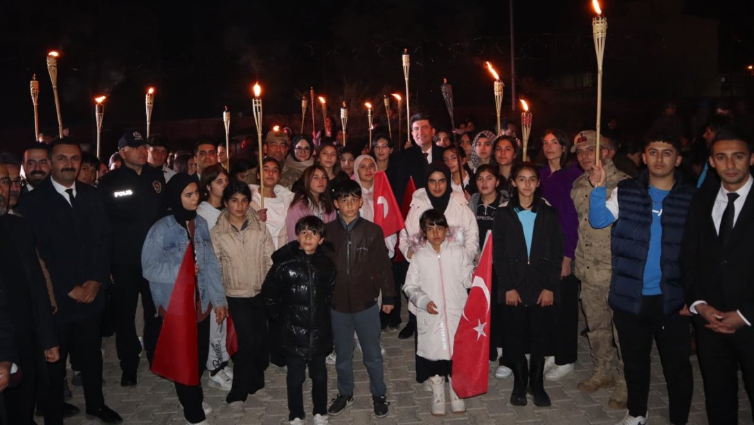 29 Ekim Cumhuriyet Bayramı 101. Yıl Dönümü Meşaleli Yürüyüş